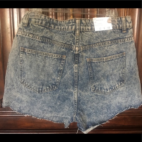 THE FLASHBACK HIGH RISE - Picture 2 of 3